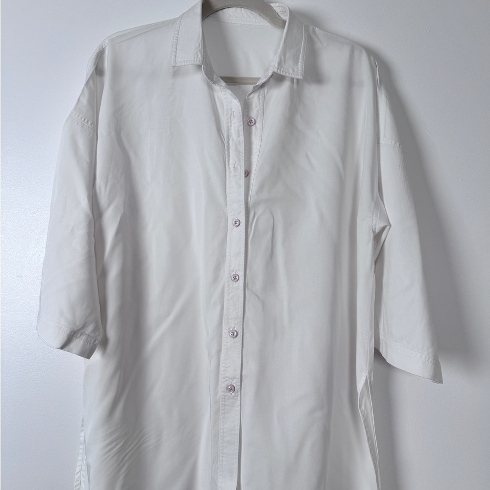 Oversized white shirt